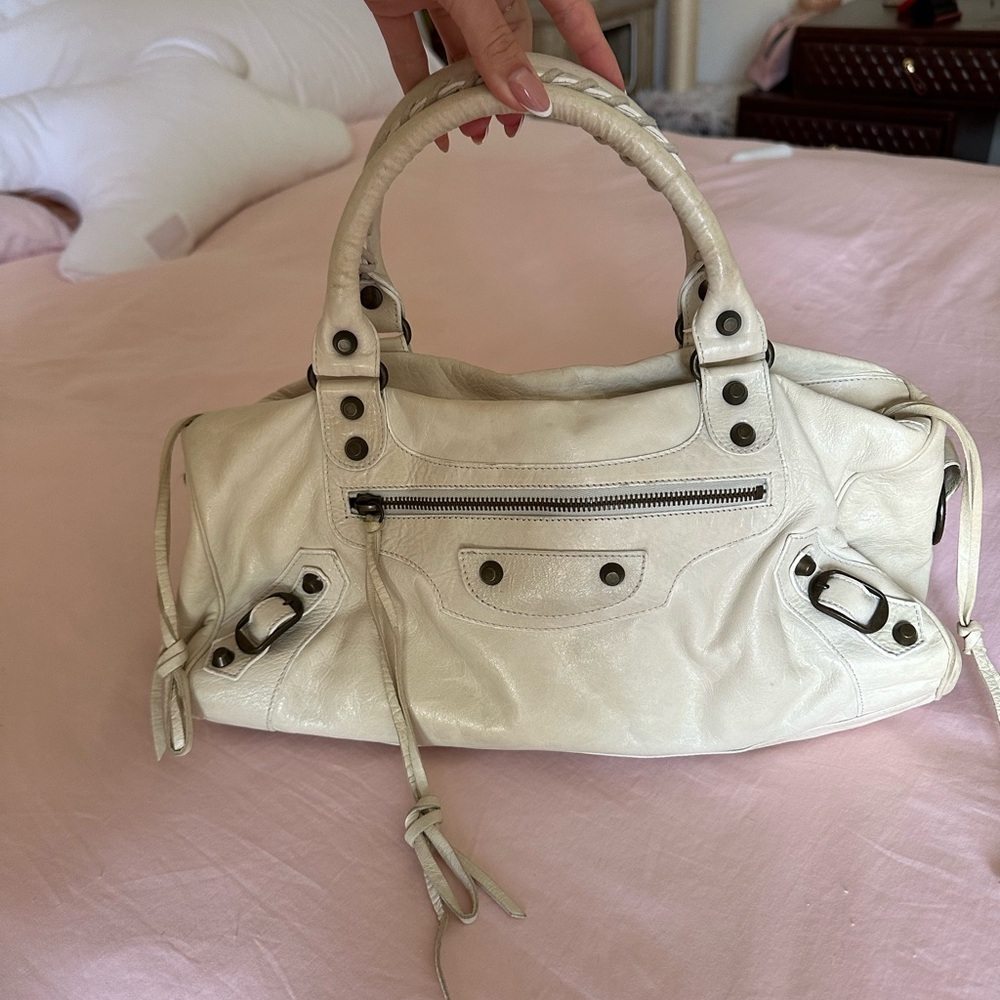 Balenciaga White vintage city bag
